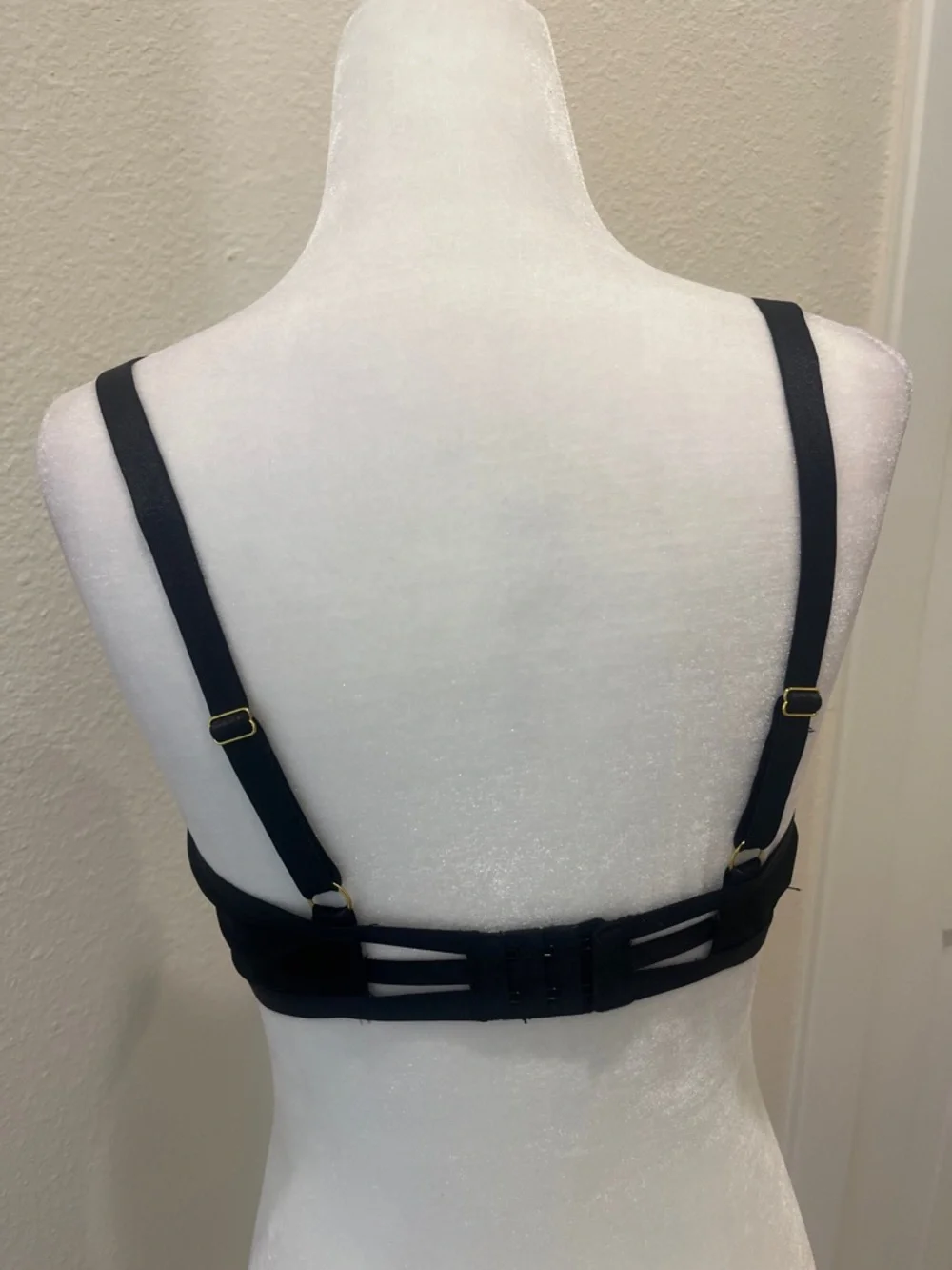 Ann Summers The Superior Black Bra 36D